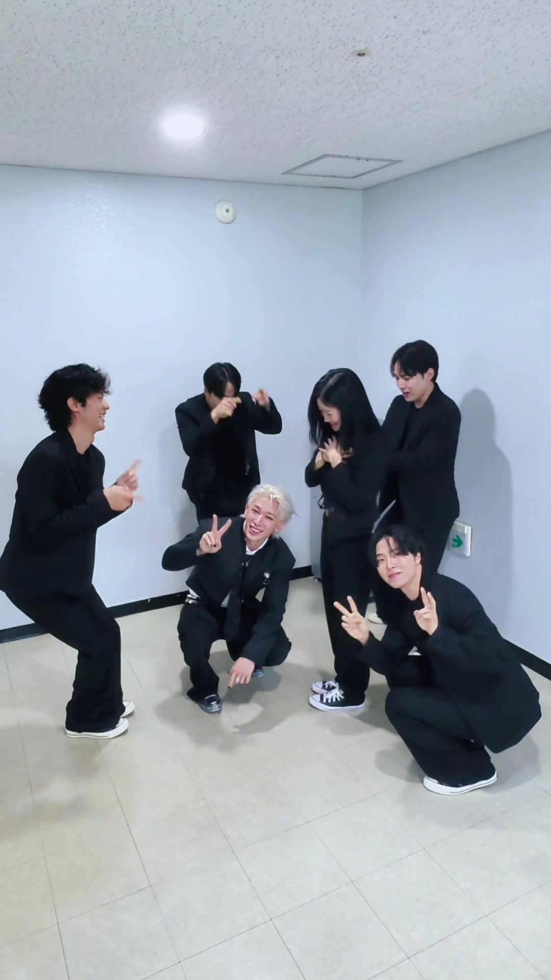 @WONHO Official