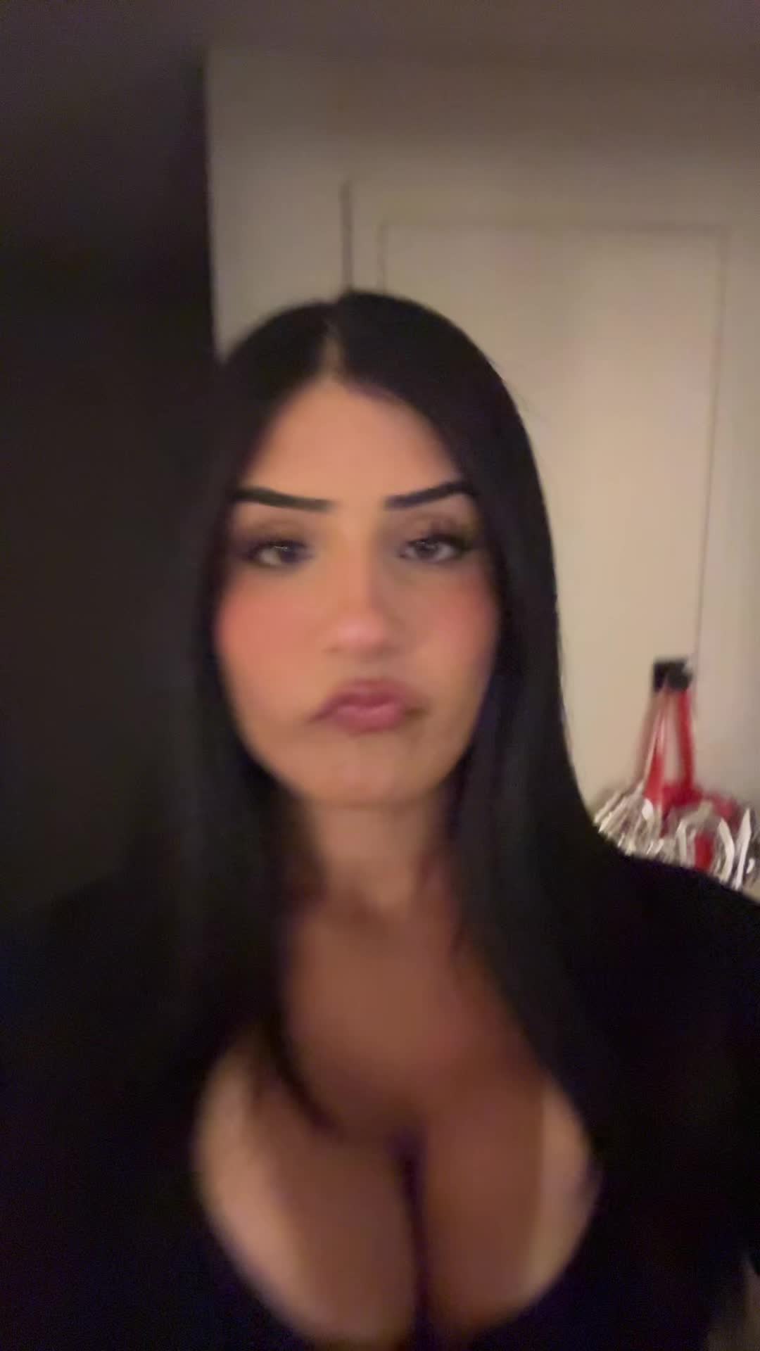 @🍍