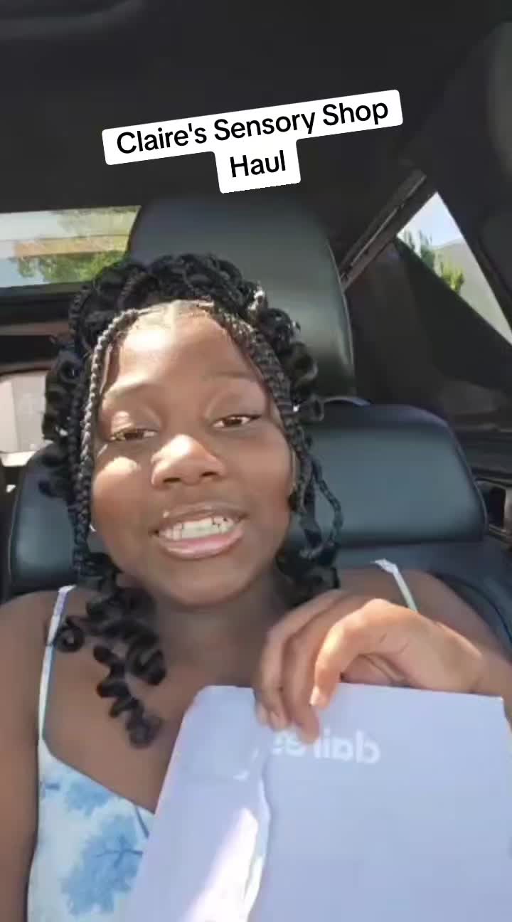 @LifeWithMoonMoon