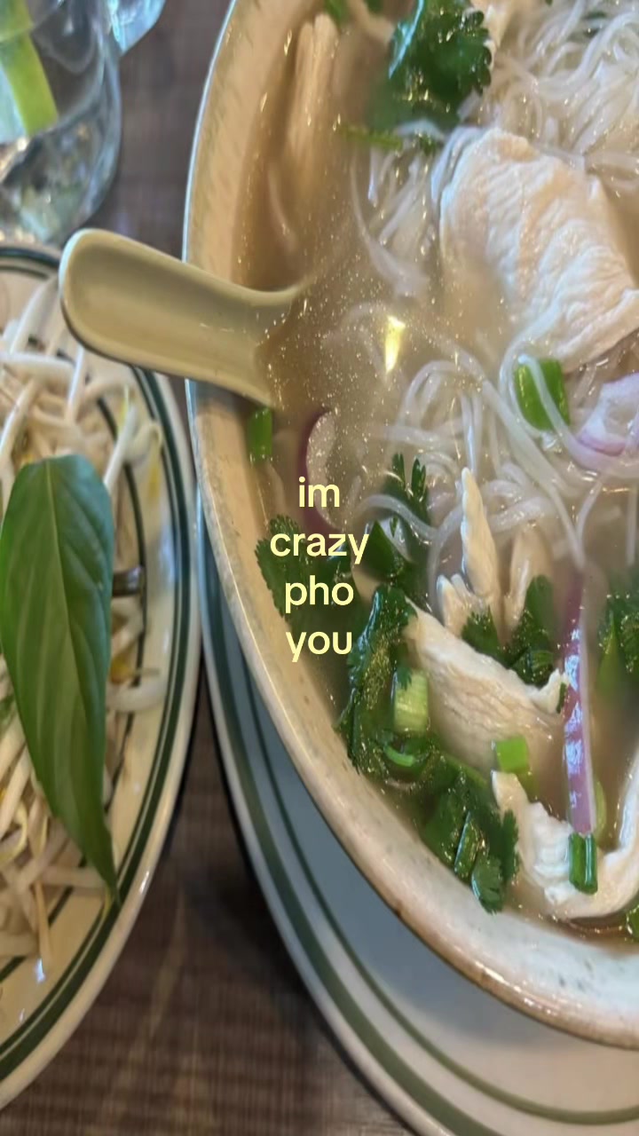 @^,..,^