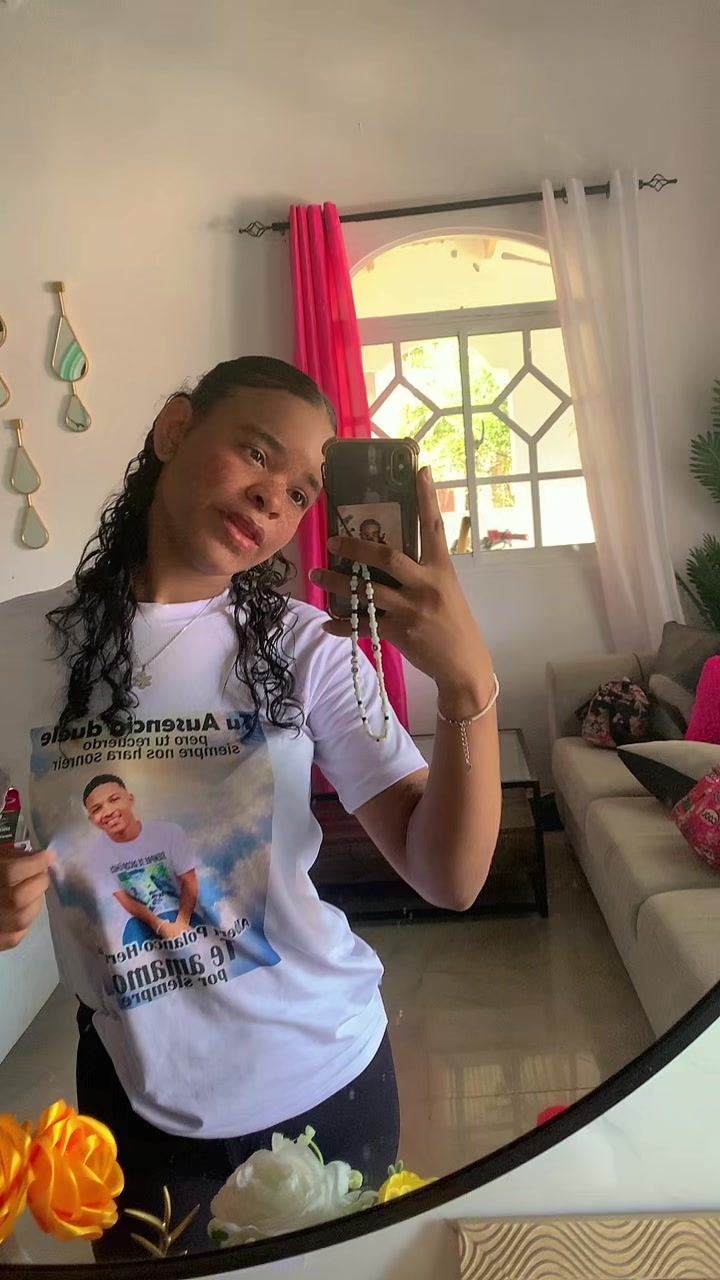 @👸🏽🖤.