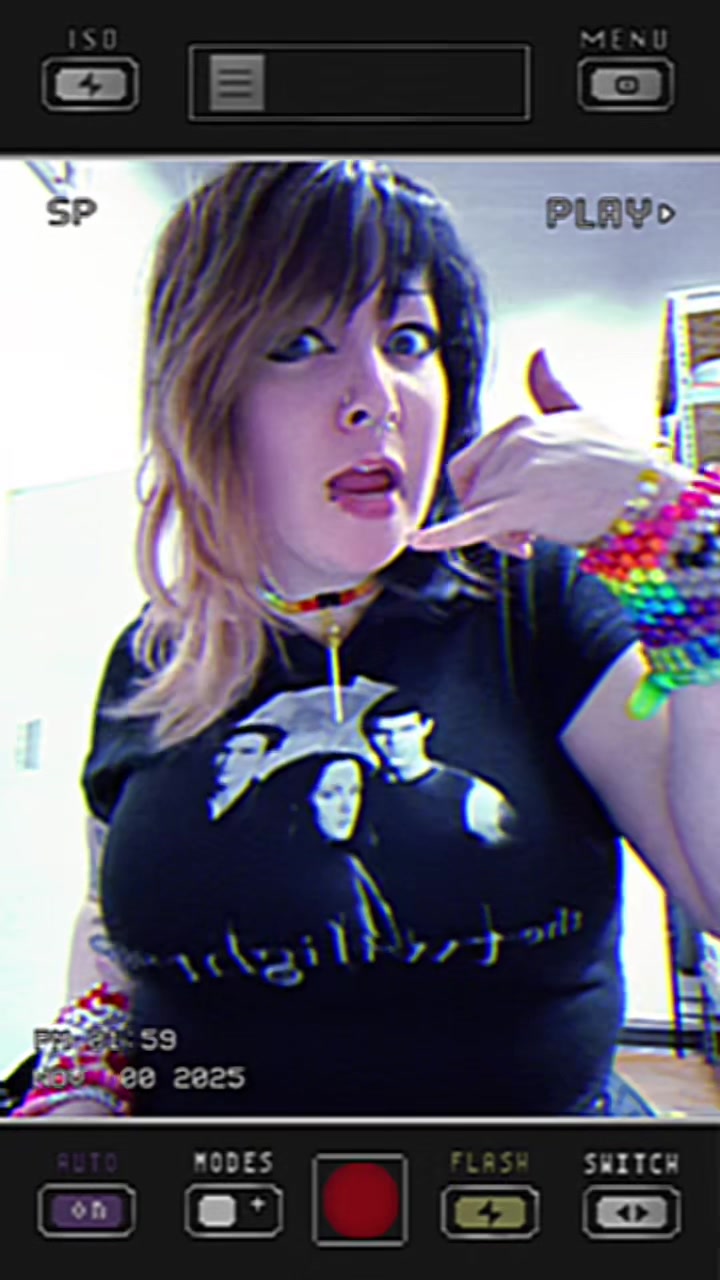 @Dee