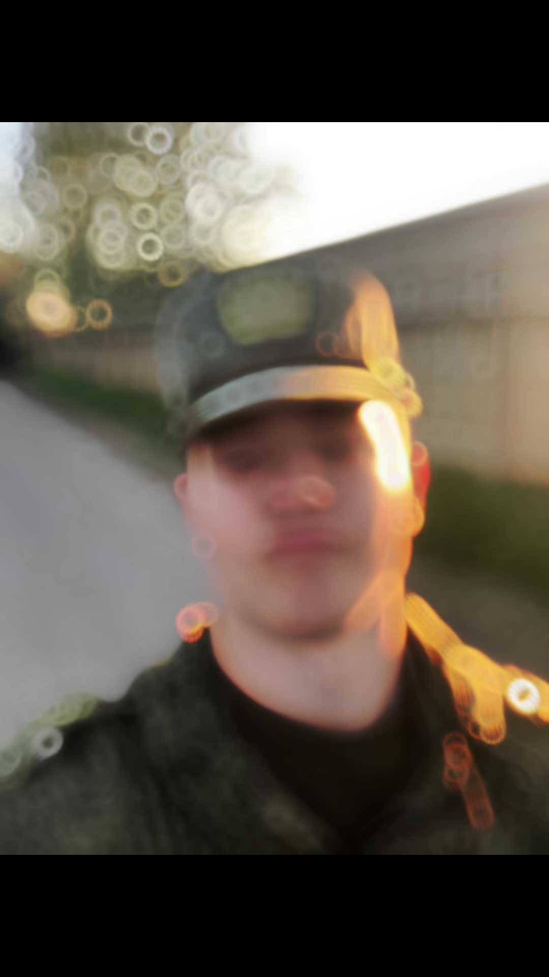 @Qwert