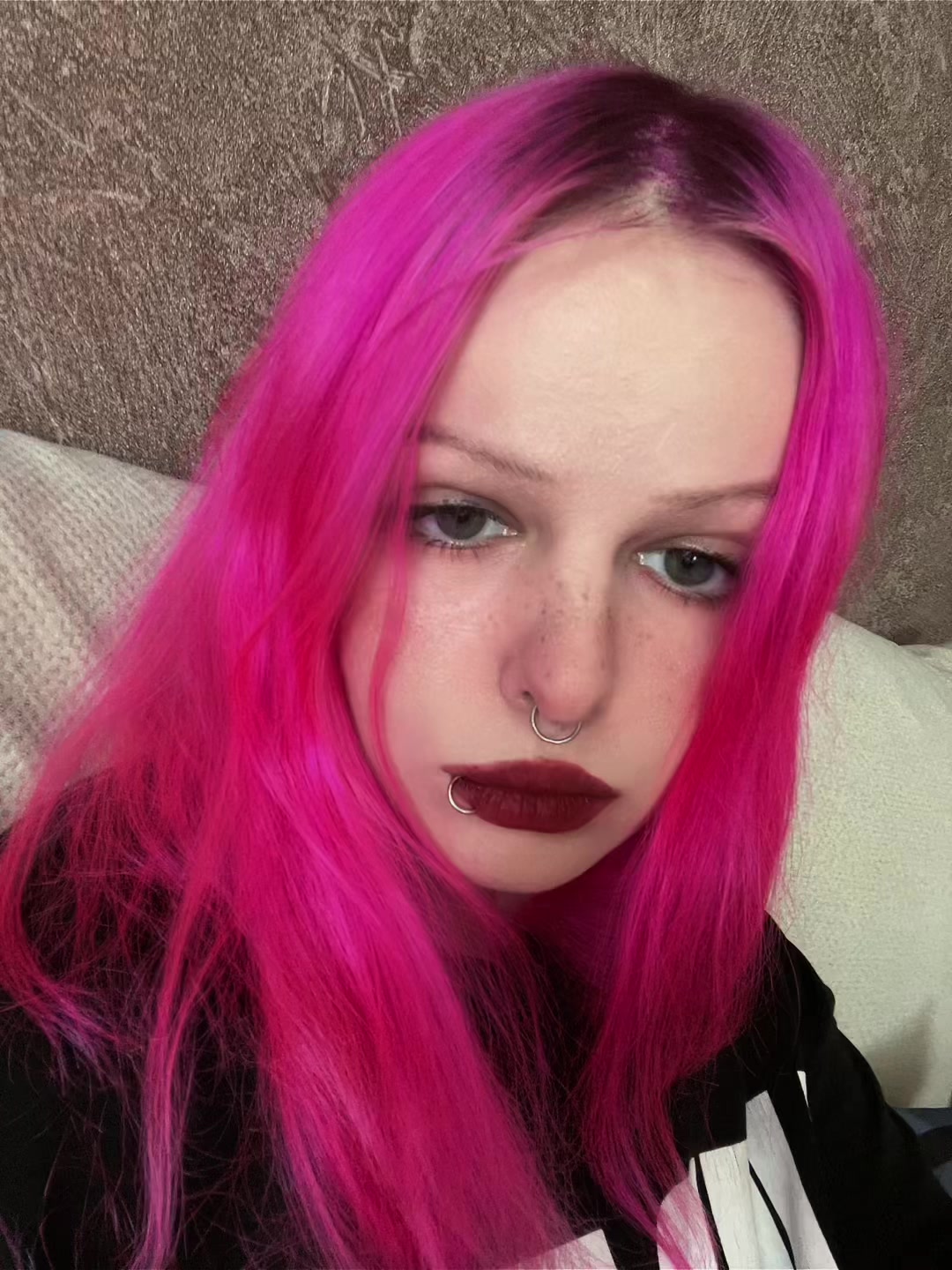 @whoisronnimr
