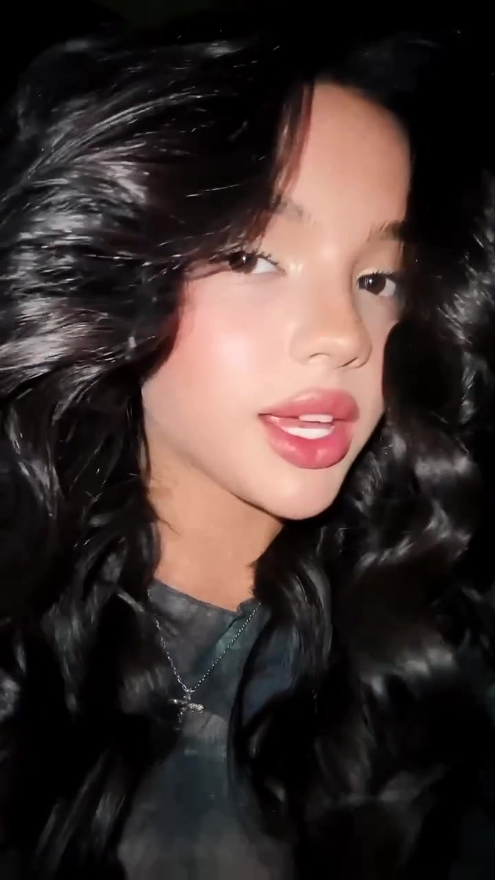 @V 🖤