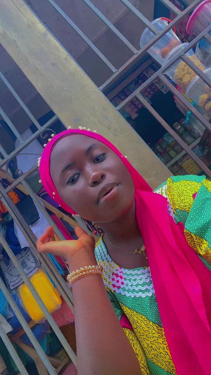 @SA❤️LA🦋CI 🥰OUS 💕