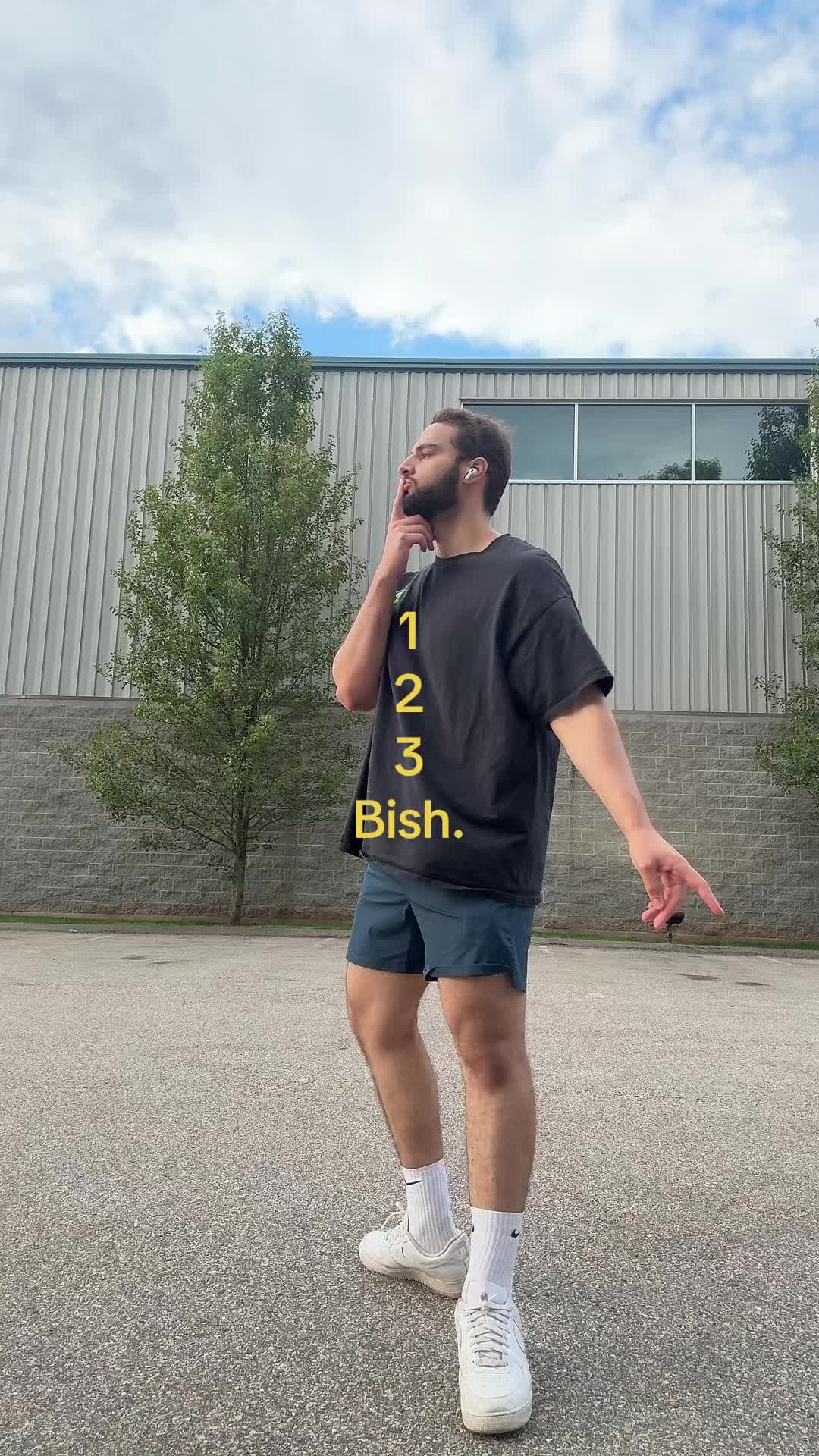 @Mo
