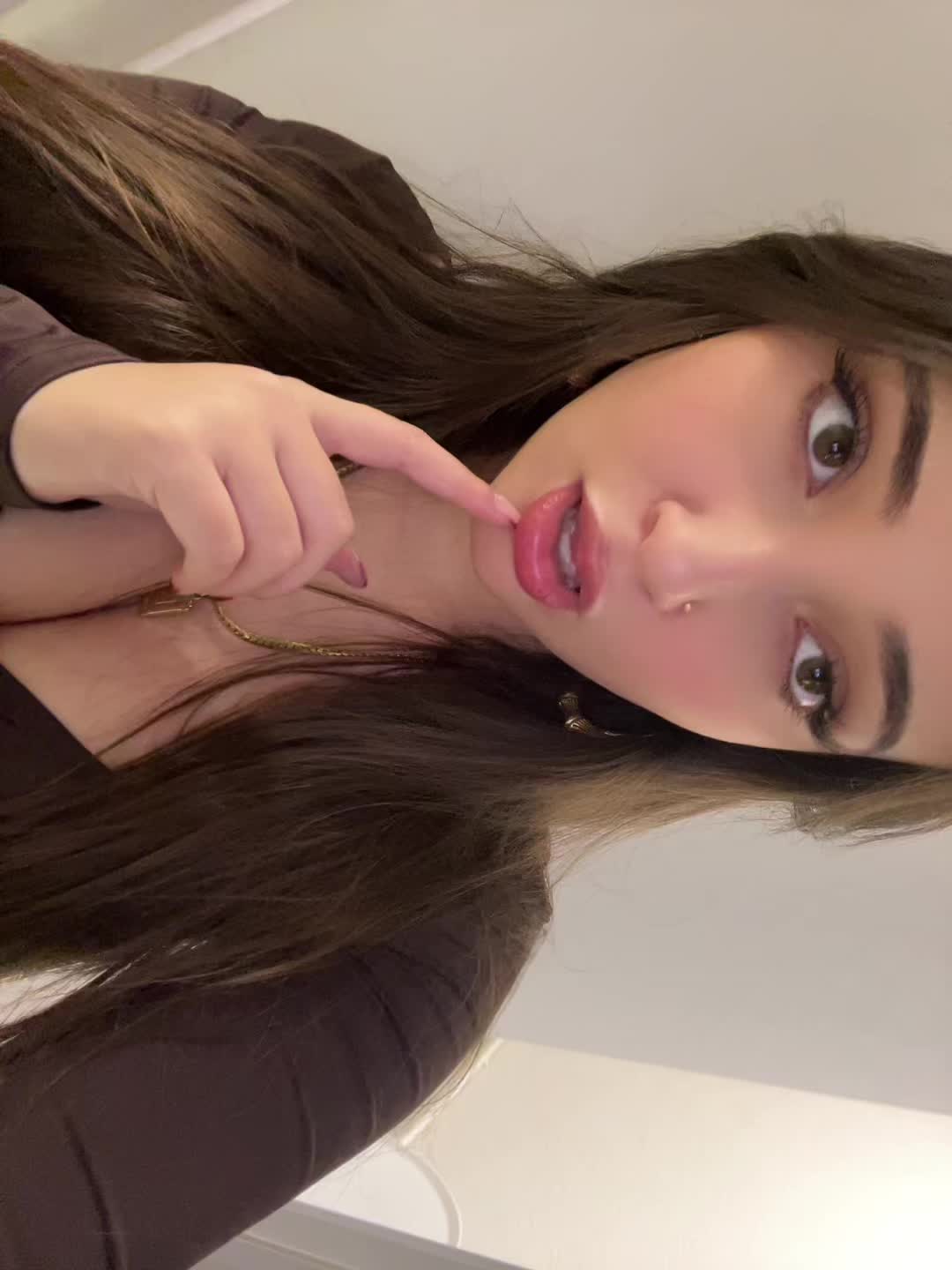 @💫