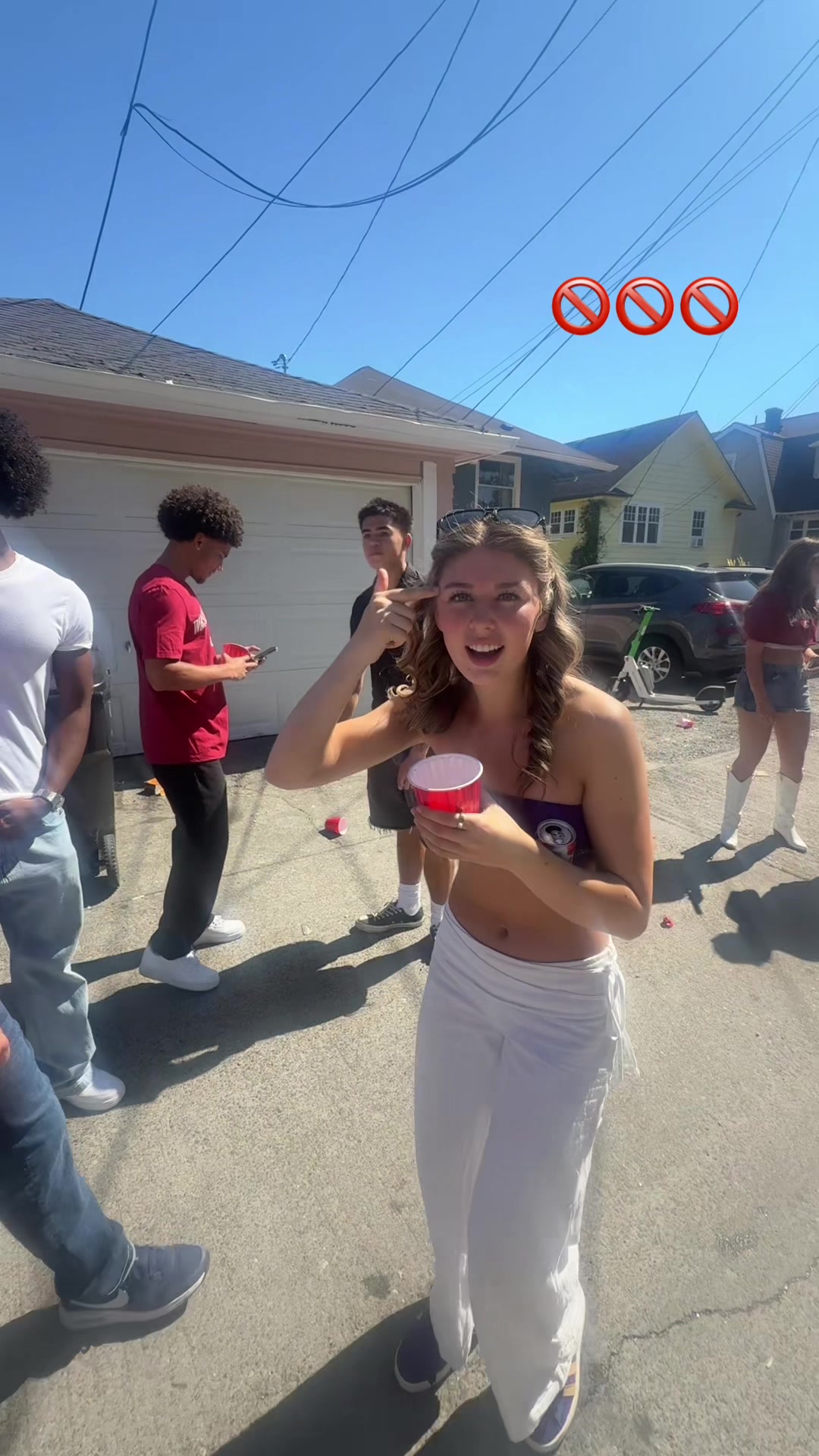 @ellieplumm
