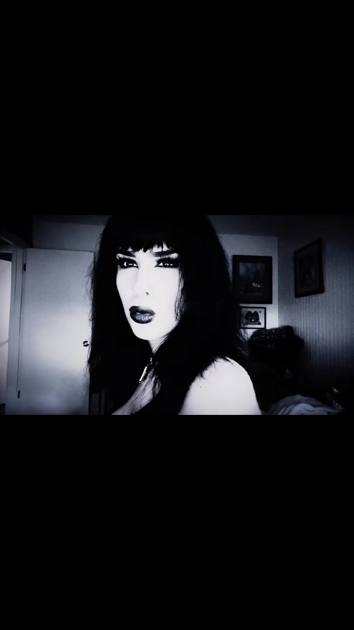 @Maria🦇