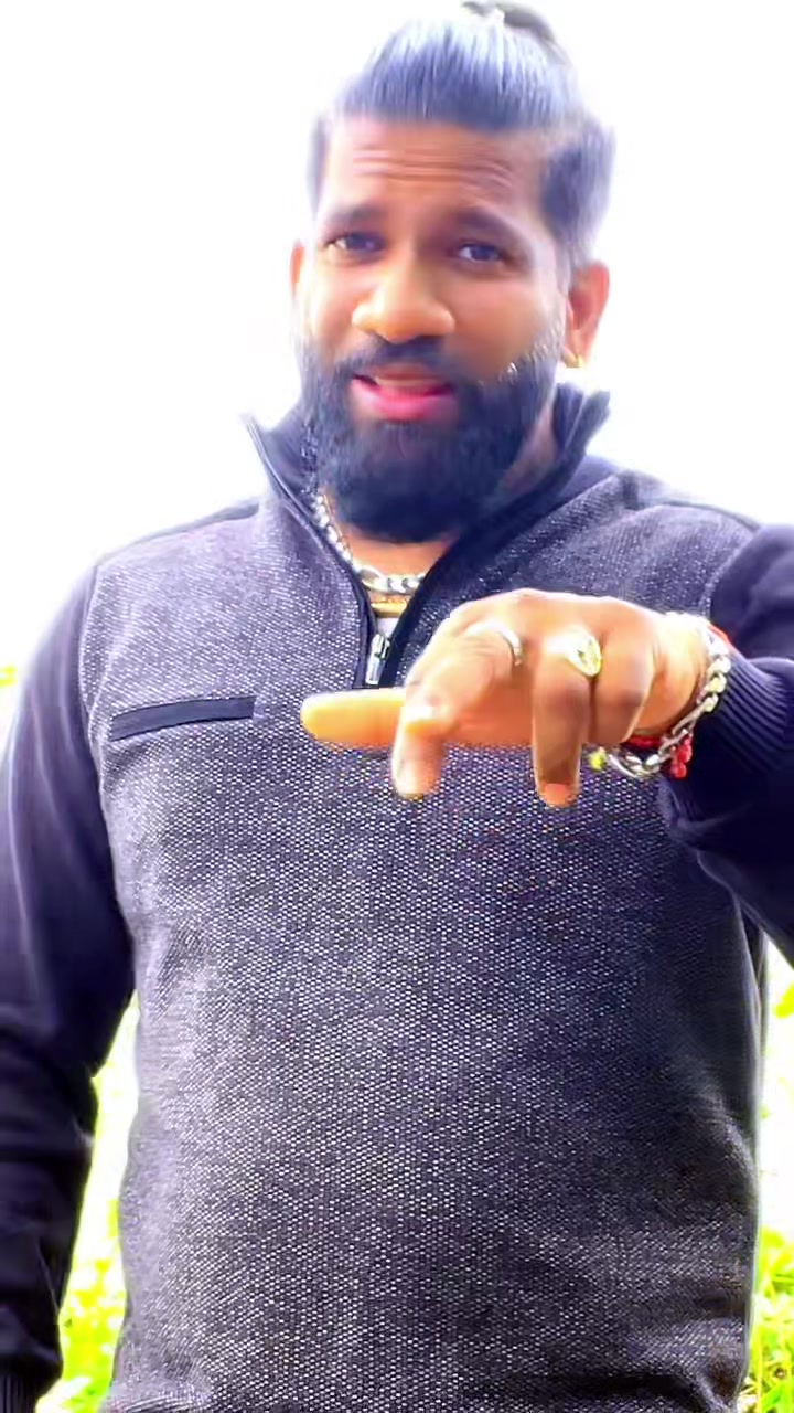 @Kandieepan