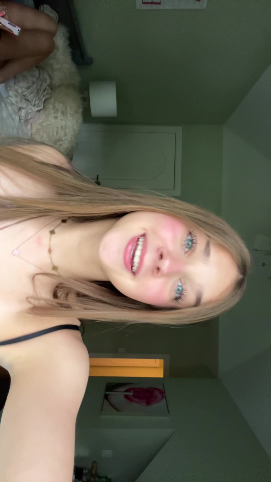 @lena