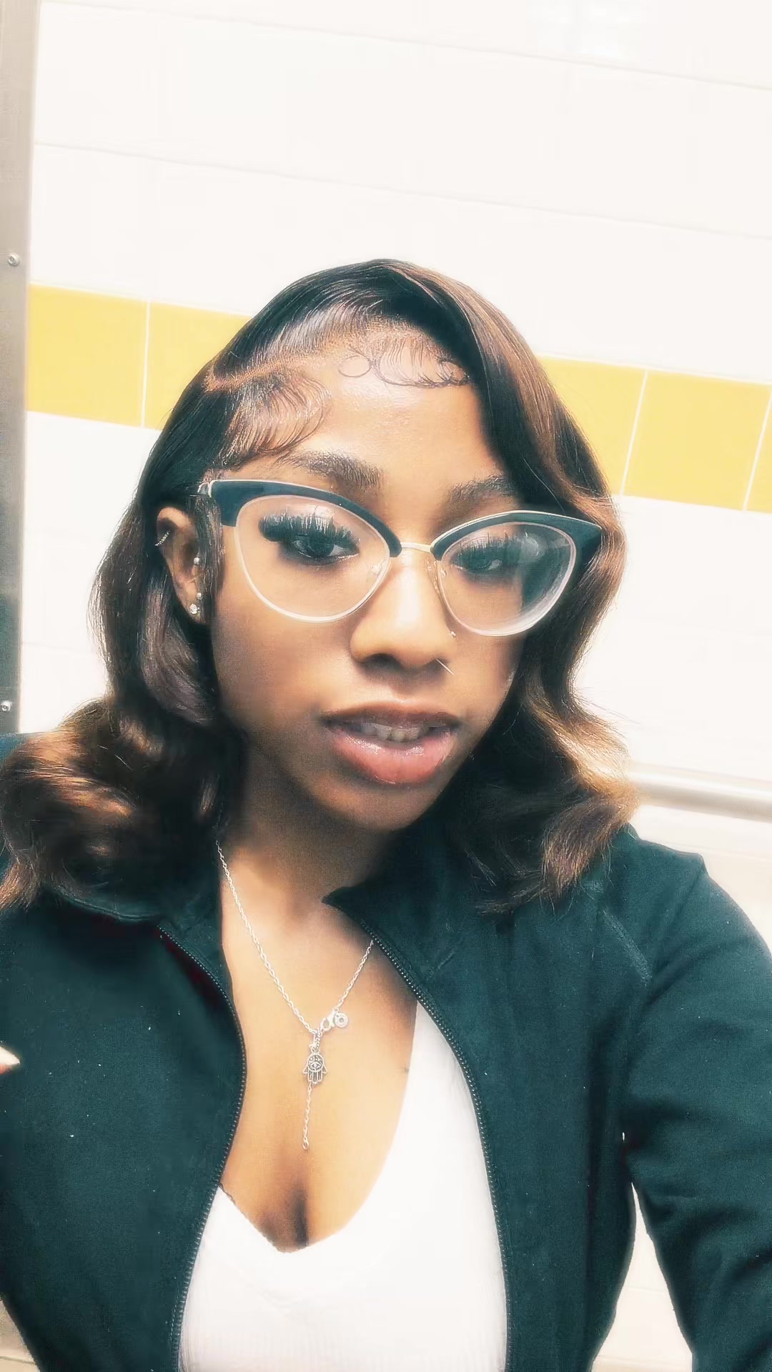 @♕..