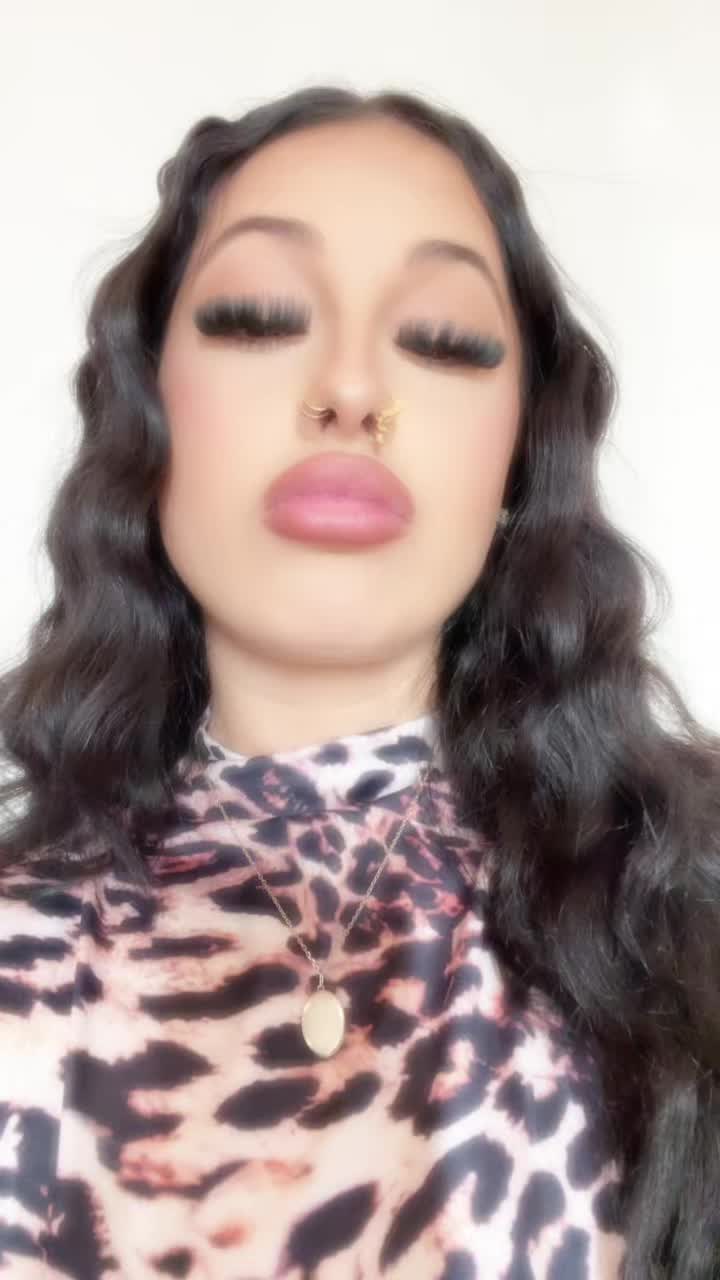 @mariahraiine