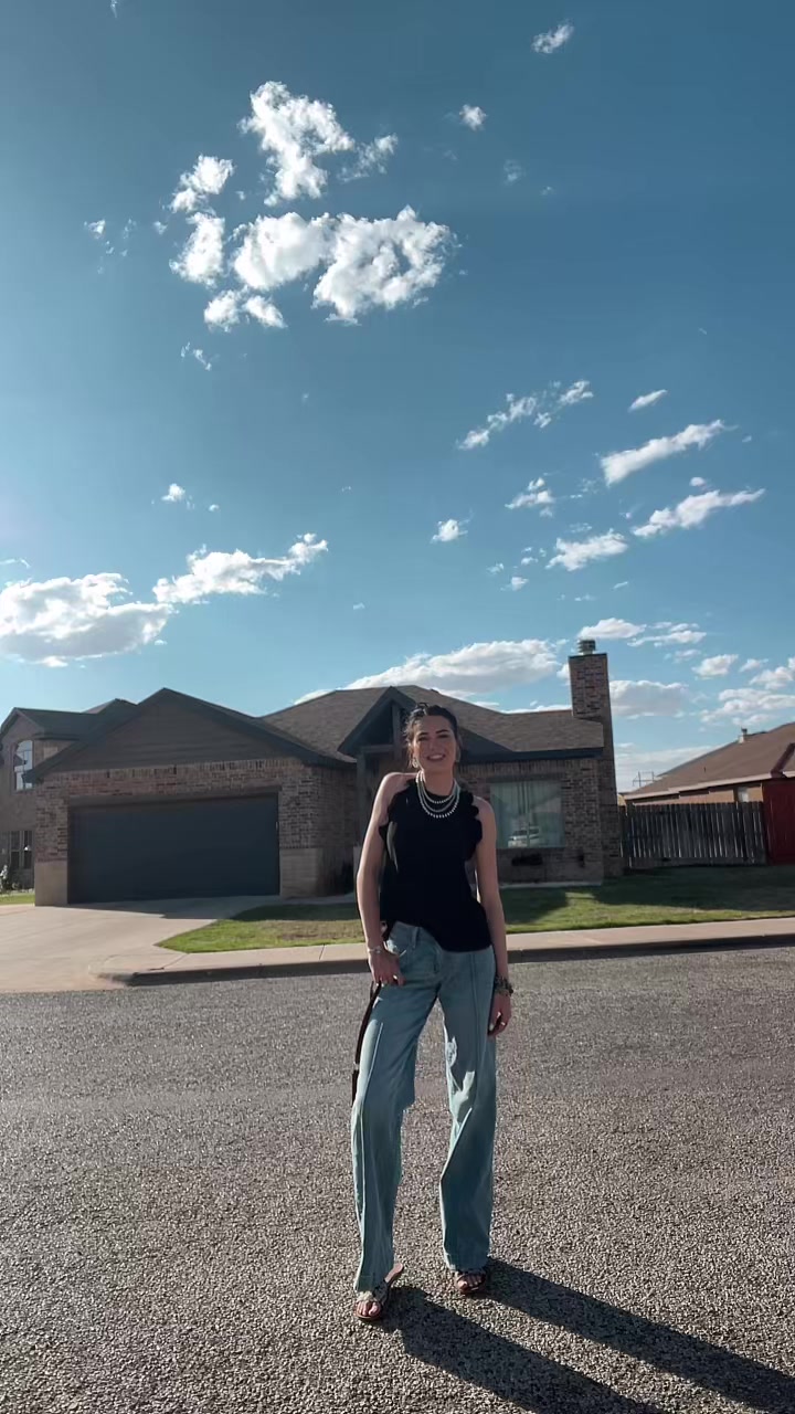 @EMILEE