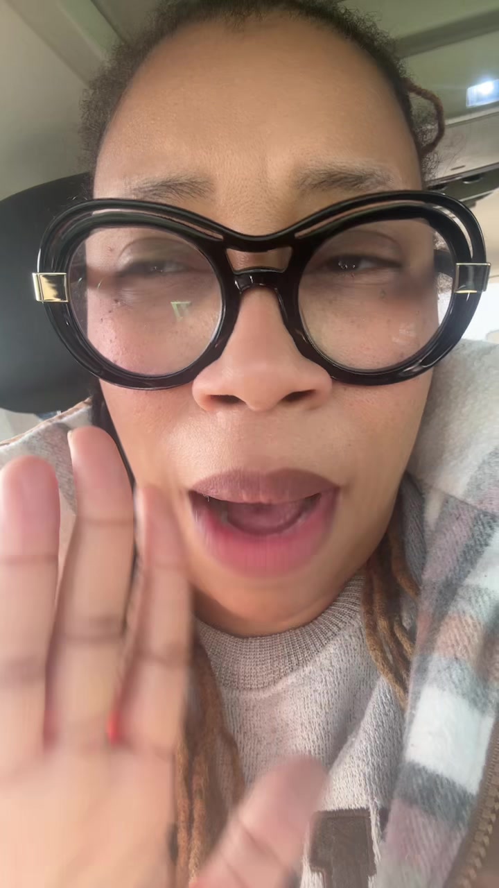 @ladiLaShawn well Read!📚 📖 🍎