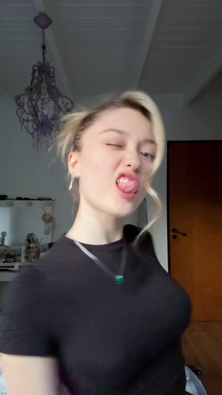 @celinabudna