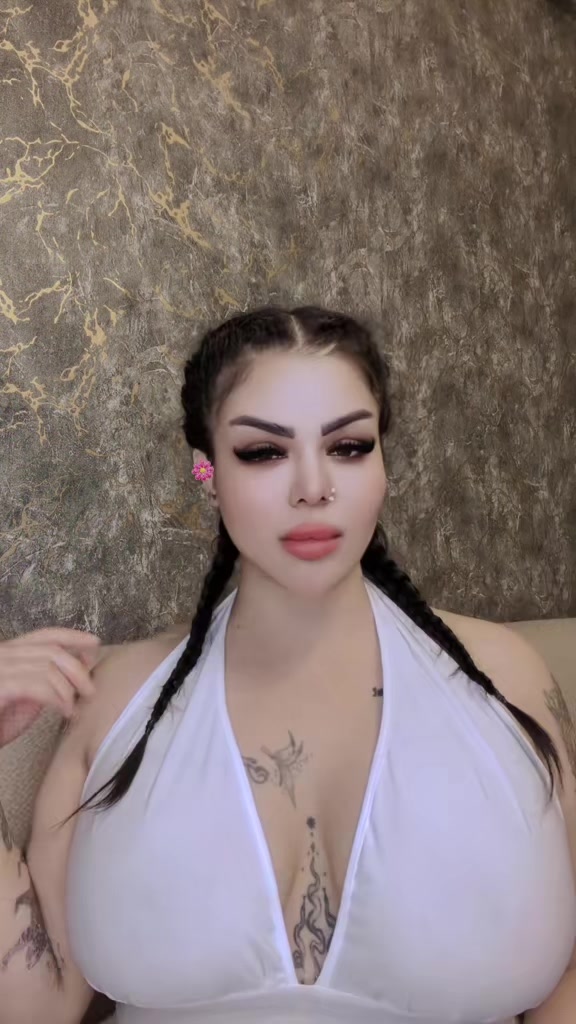 @Model👑Hanan💎Nazlıحنان💜نازلي
