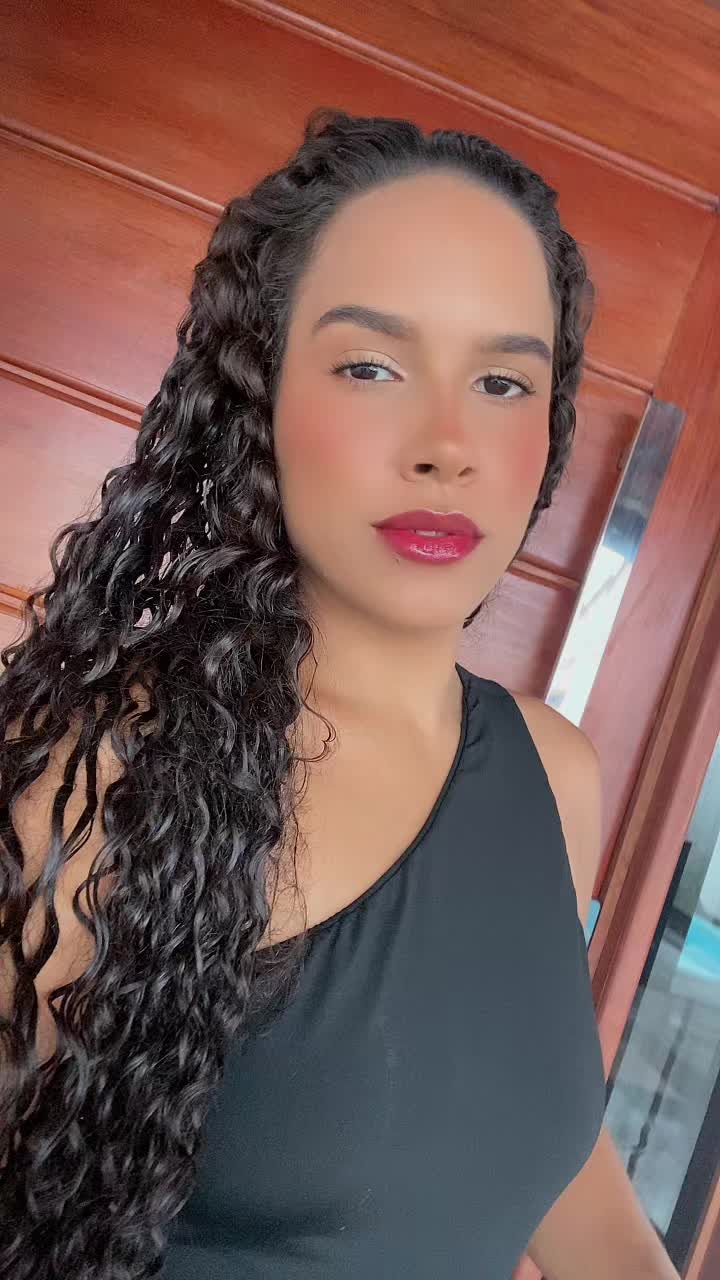 @dominique
