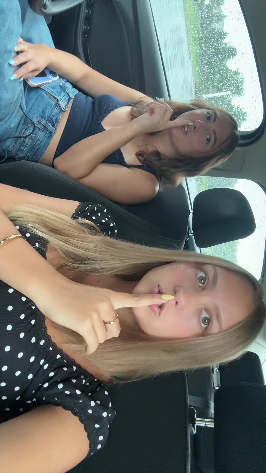 @💋💋