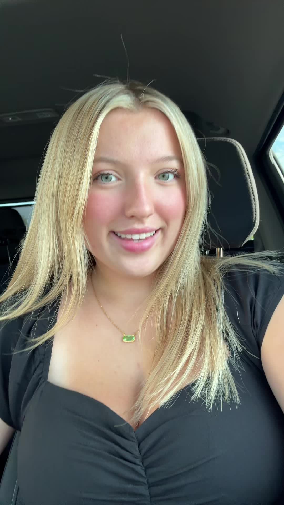 @💩