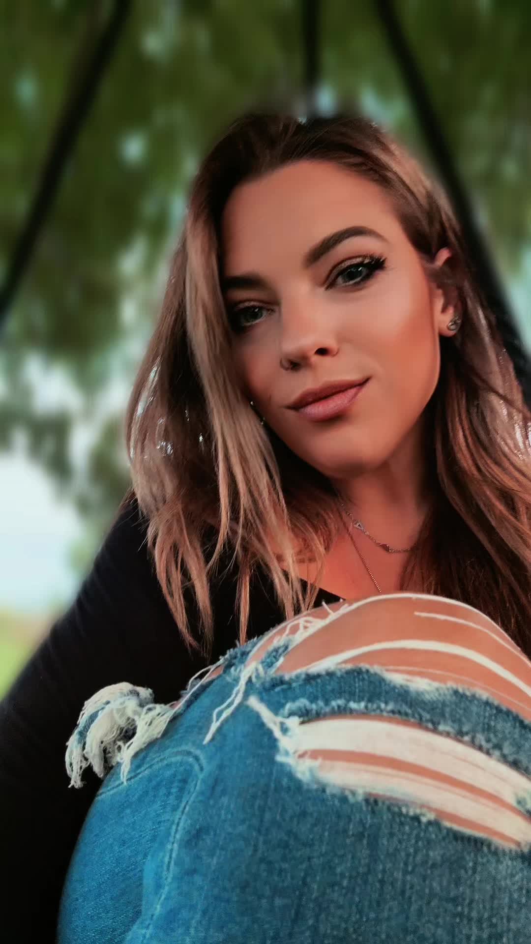 @ashlee ann ⊹ ࣪ ˖