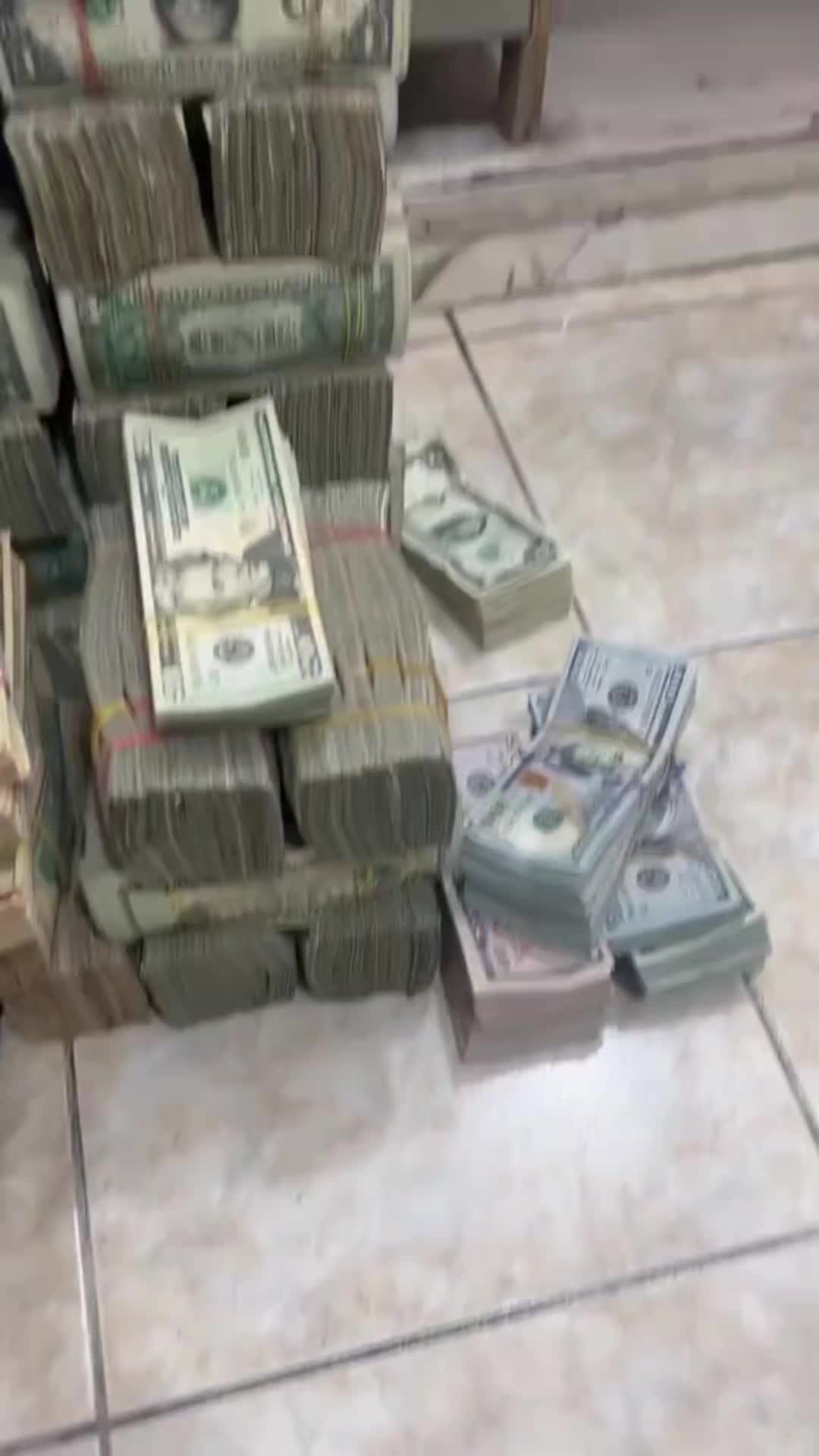 @creditos y lavafacil +593