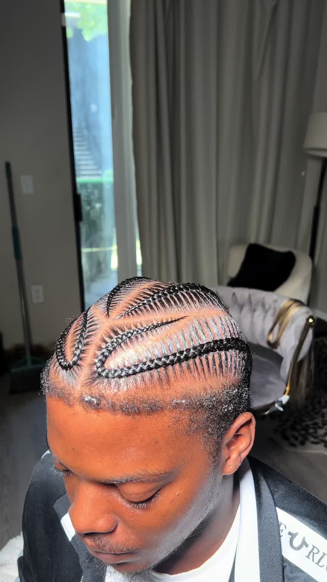 @StitchedByLeariic