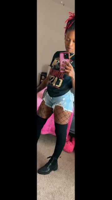 @MzIconic