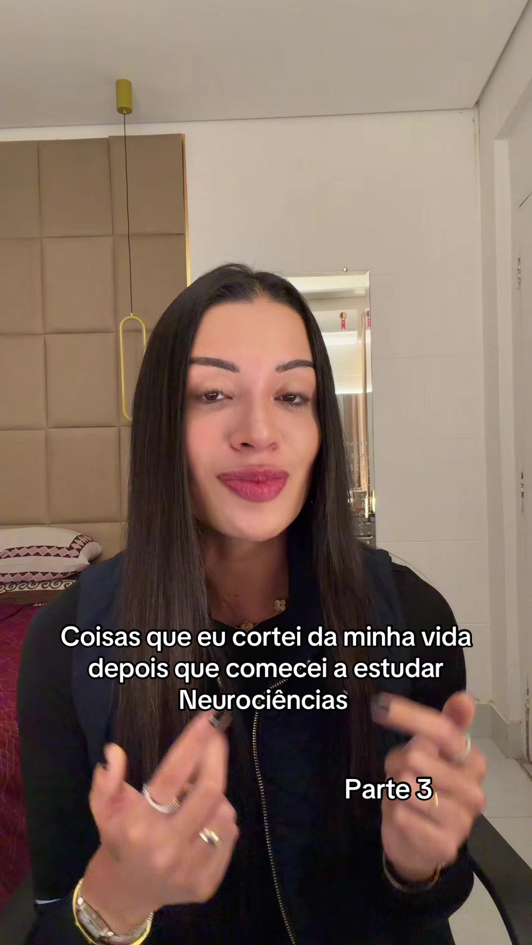 @Vitória Mendes