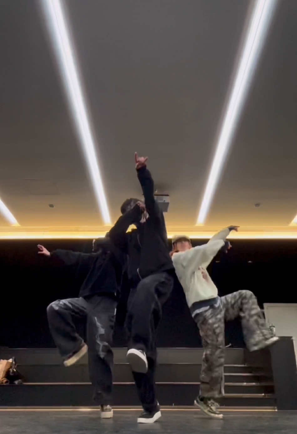 @wy.skz
