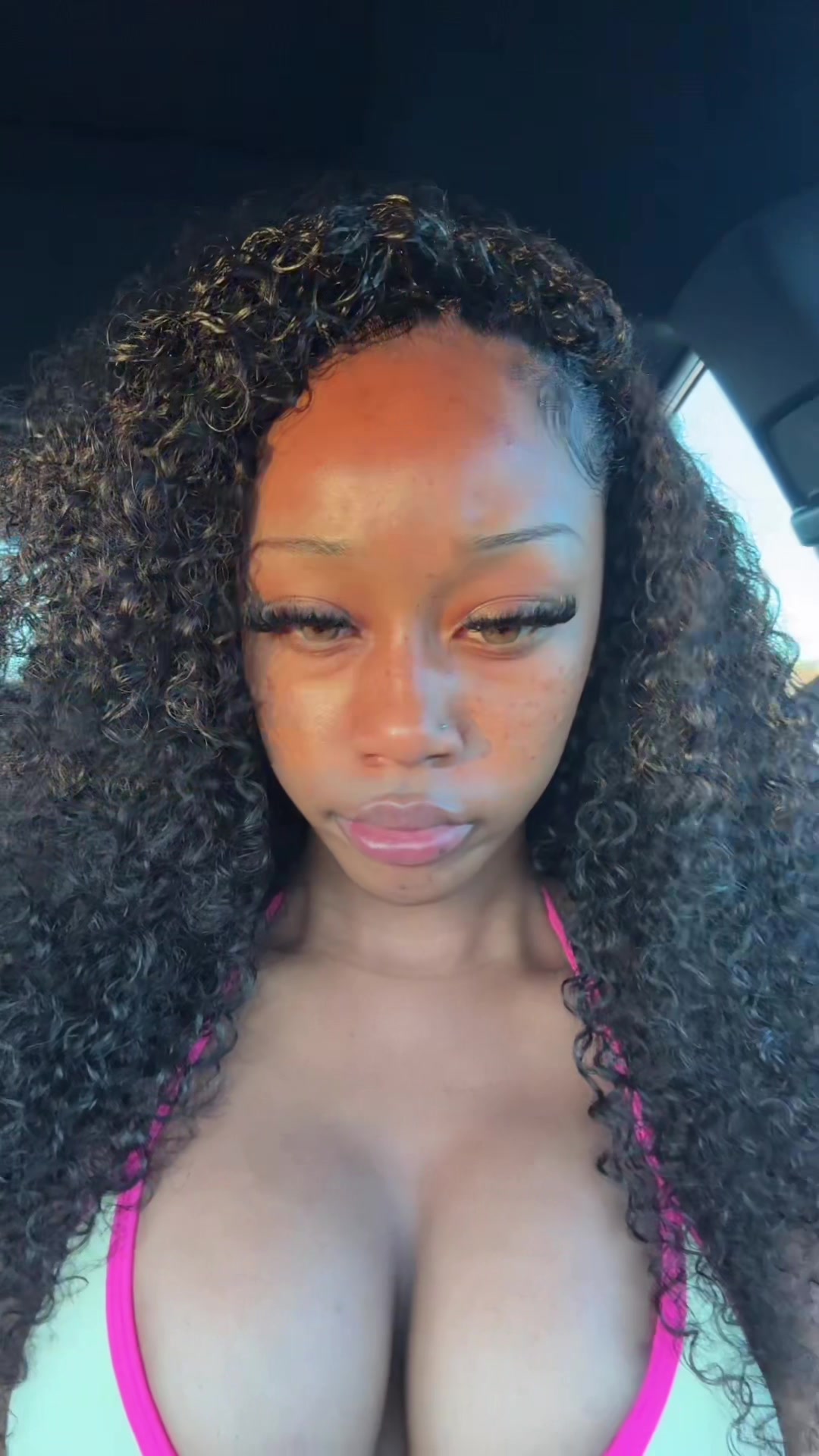 @mouthfullofninii