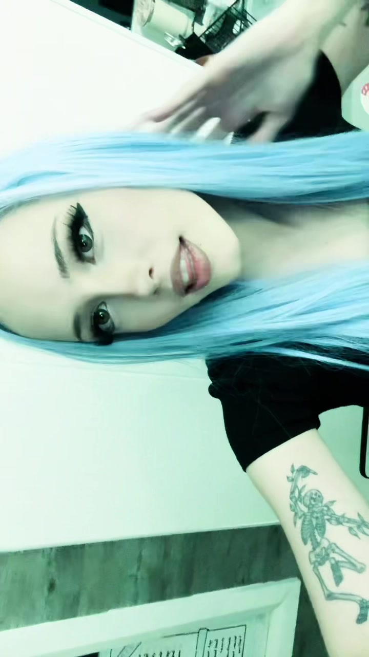 @✰ s i r e n ✰