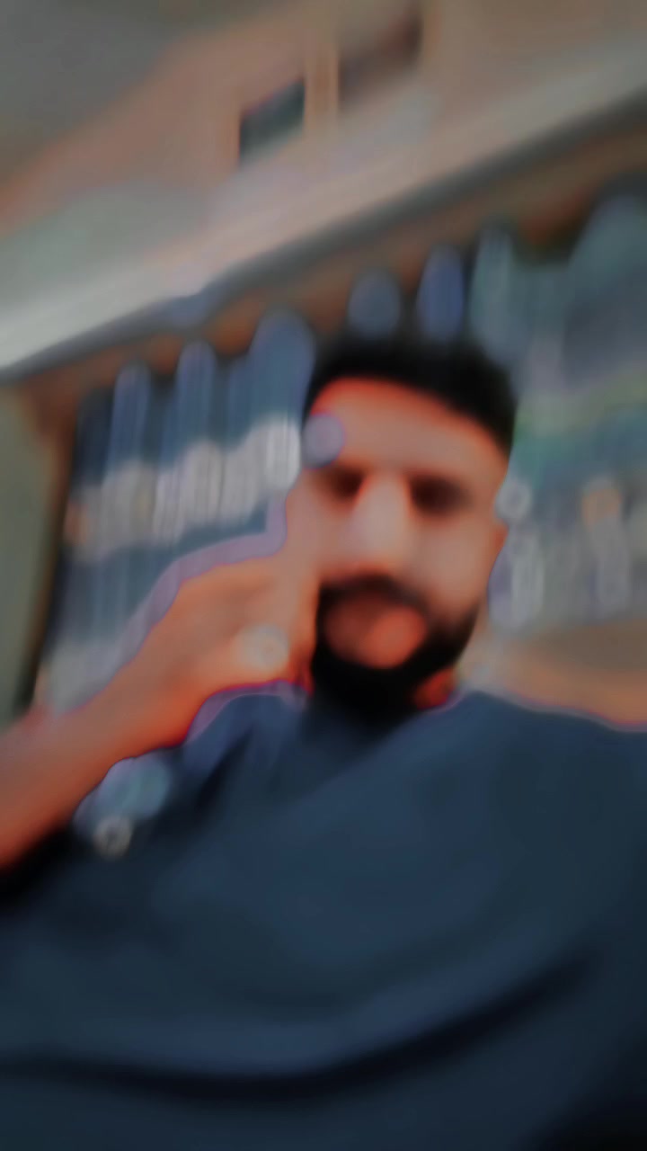 @✌ ᴎɒʜʞ...ɿM ✌