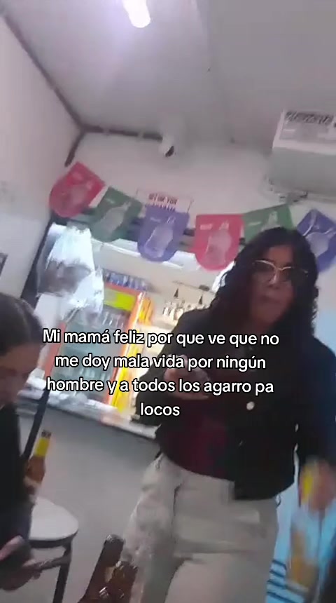 @Mónica🖤.