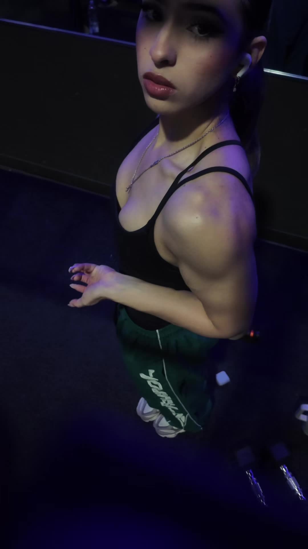 @Ari