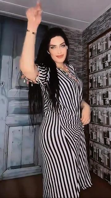 @ألأستاذة نجوى ((وحش الكون))