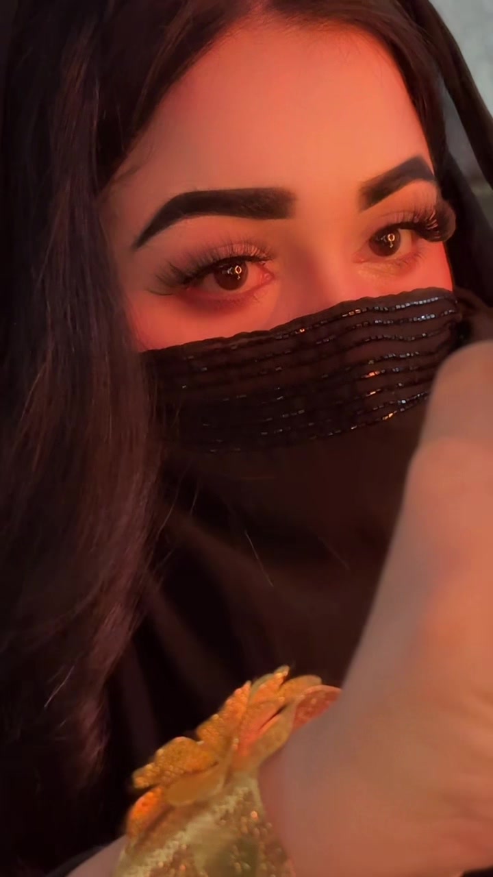 @عائِشہ