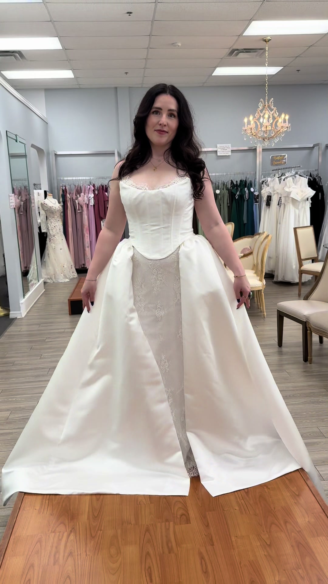 @Debra&rsquo;s Bridal Shop