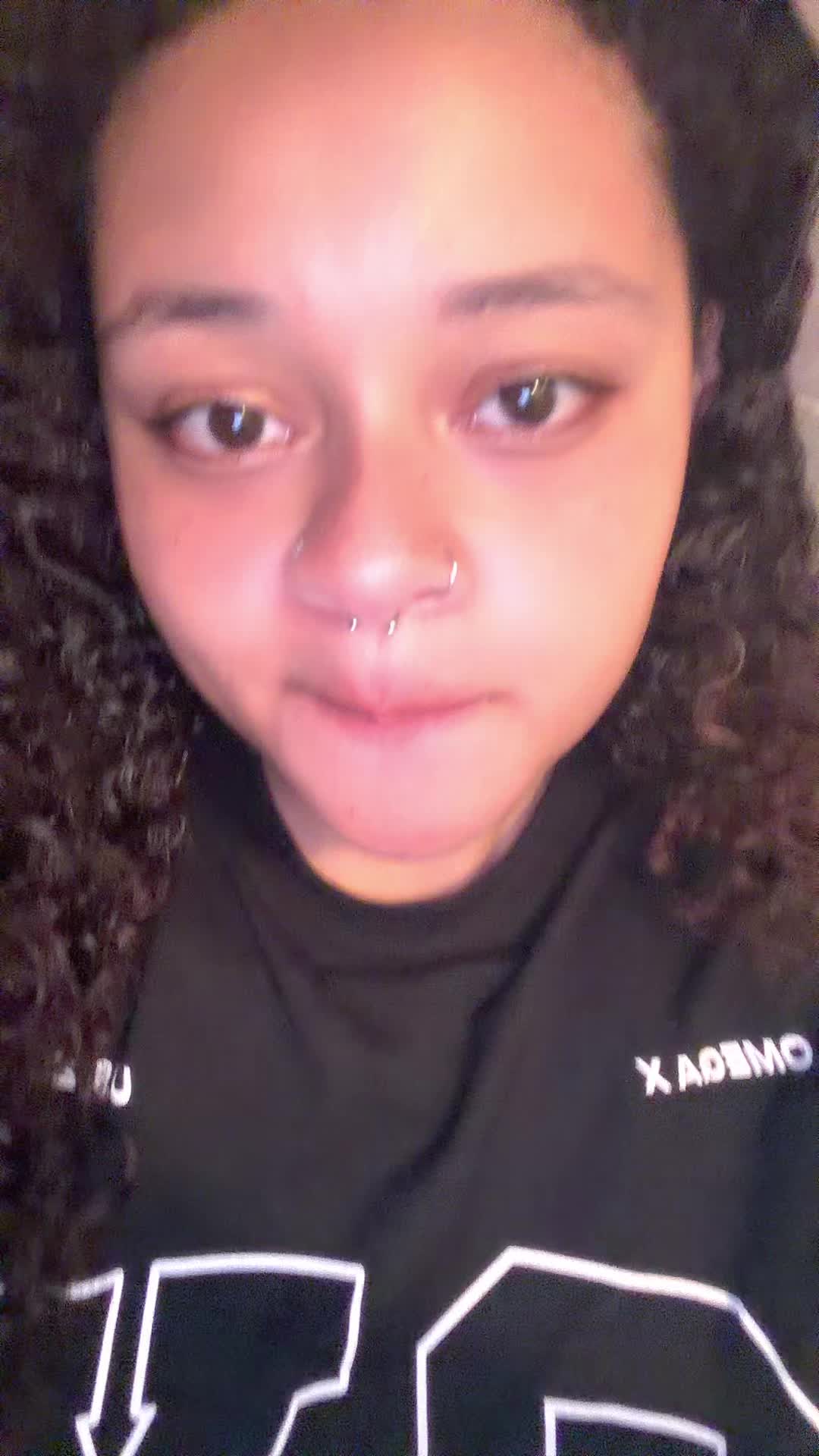 @T<3