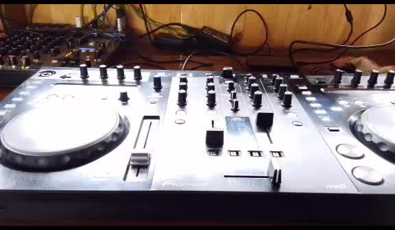 @DJ KAMASKO