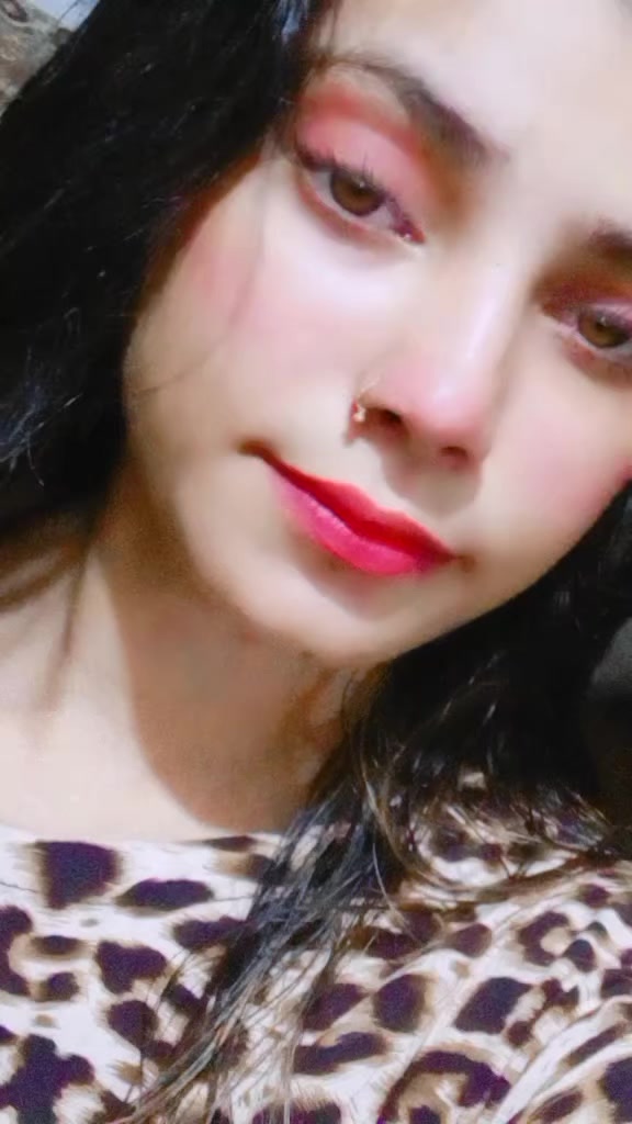 @🐼Gudiya Rajput👑