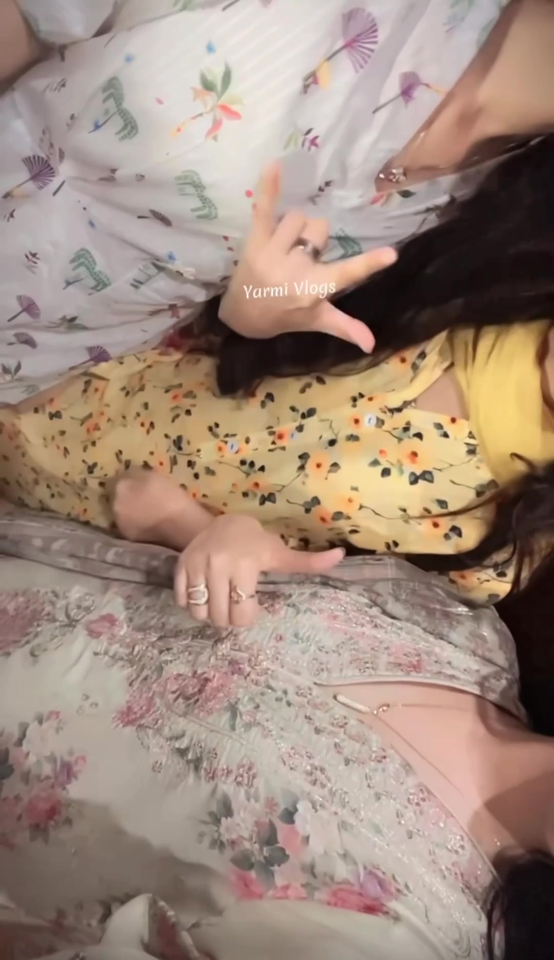 @Yαямι 🎀