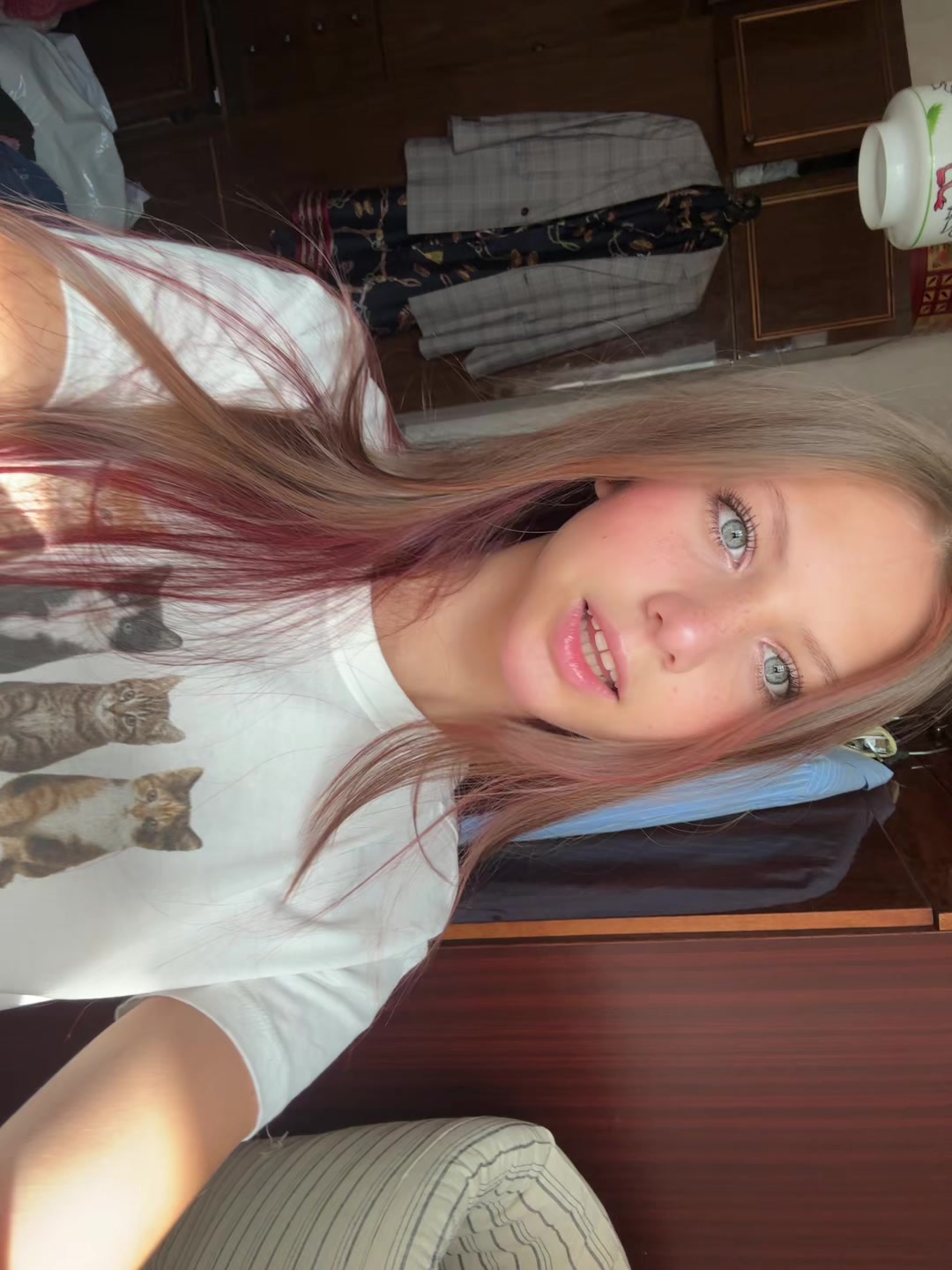 @аннета👻