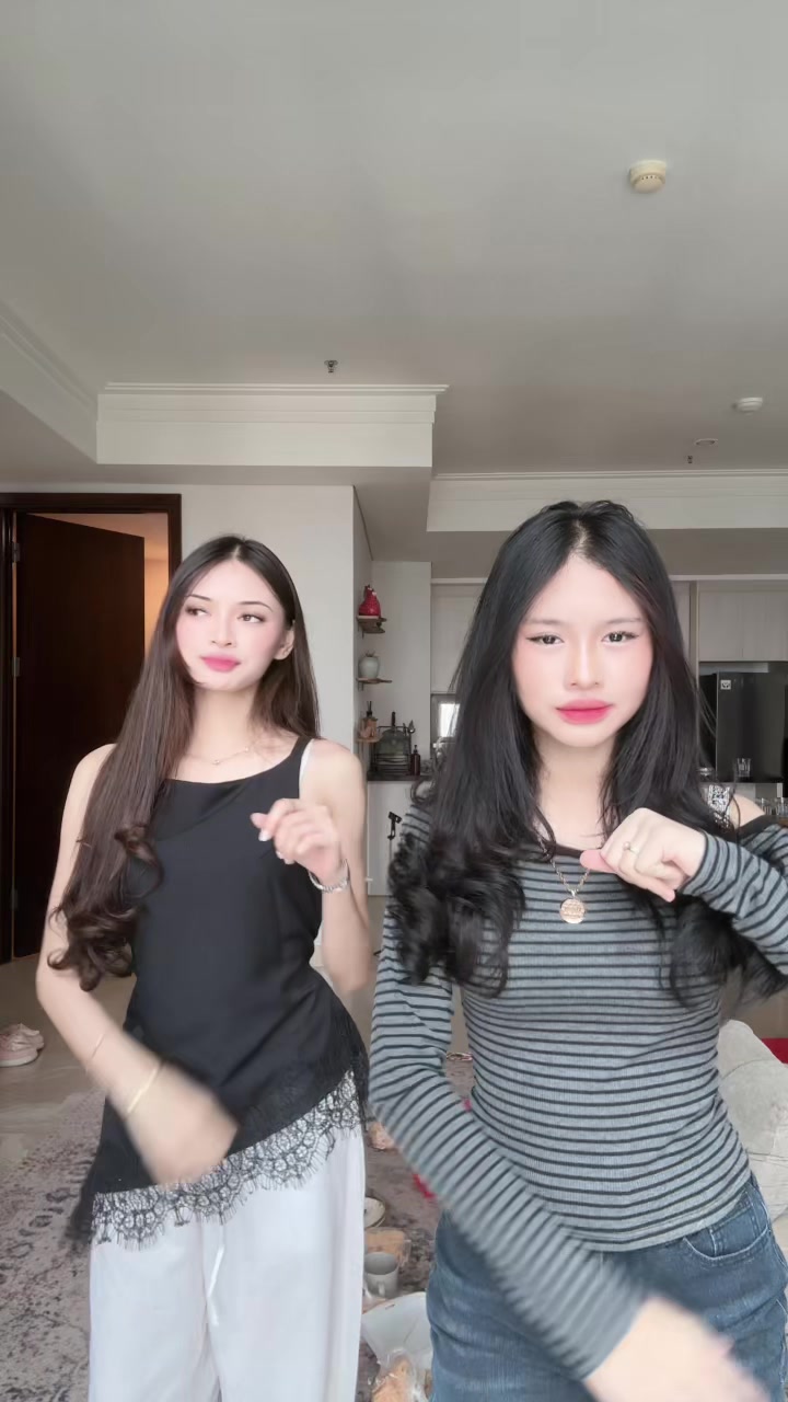 @nella