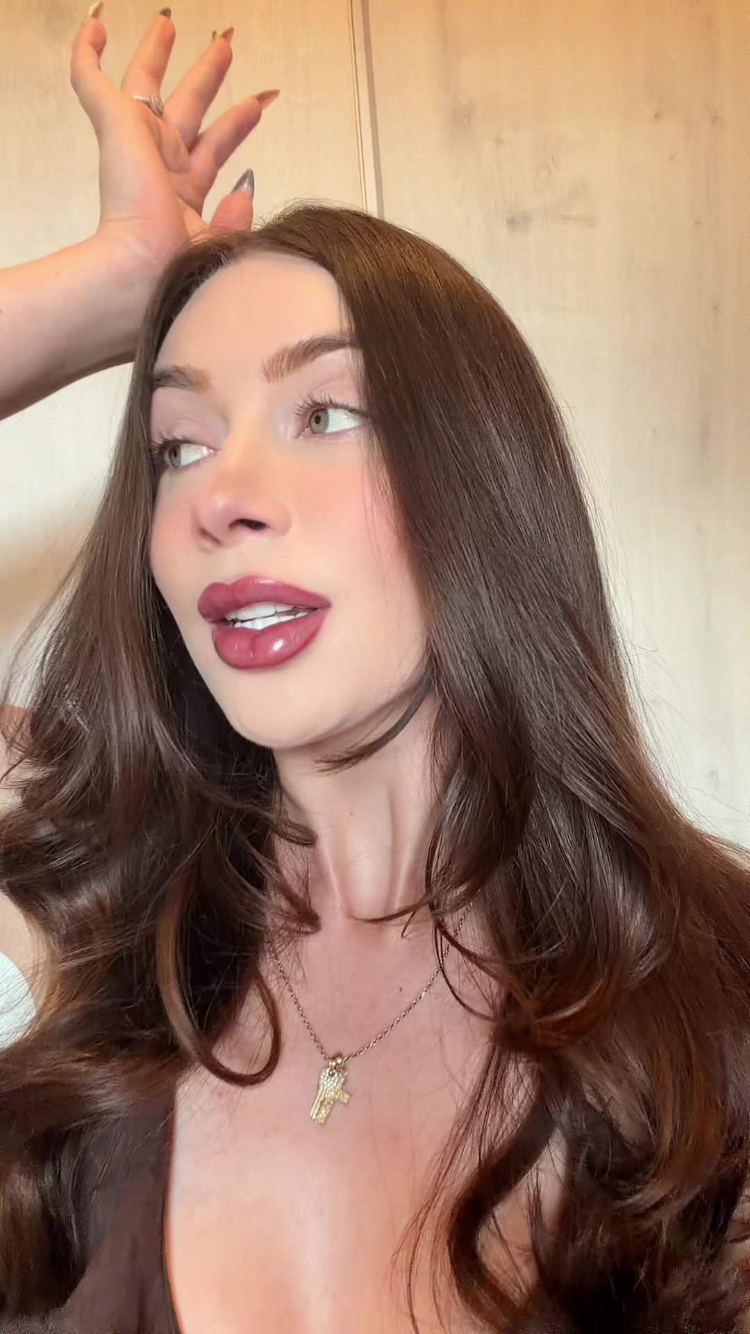 @Elenaisabel