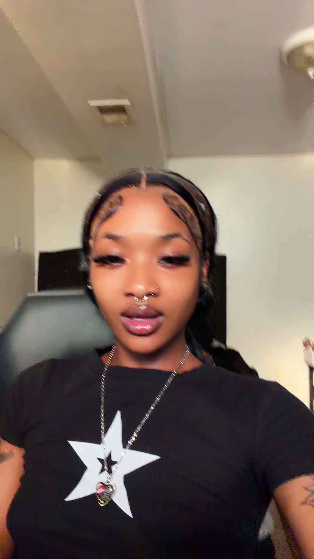 @daniyalashon