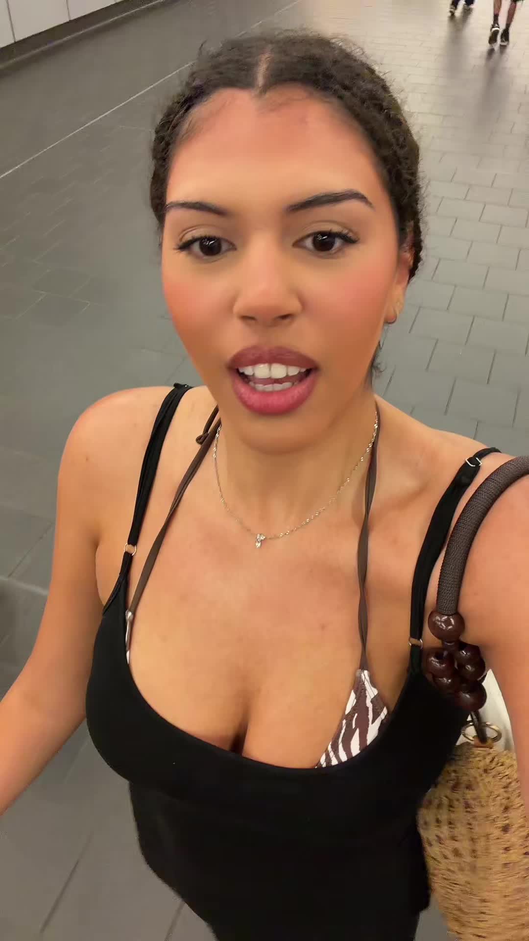 @sarah