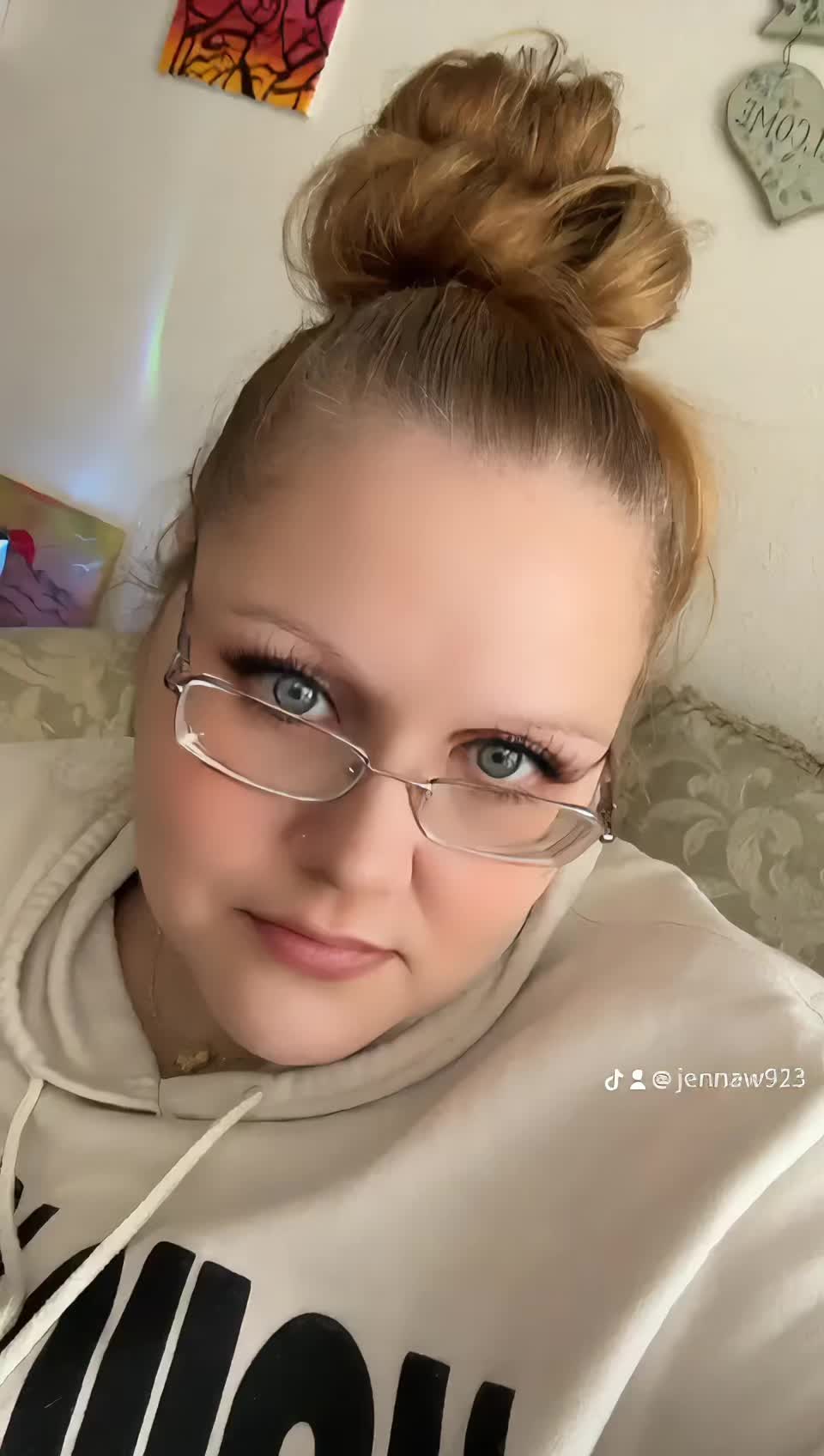 @Jenna JuicyJ