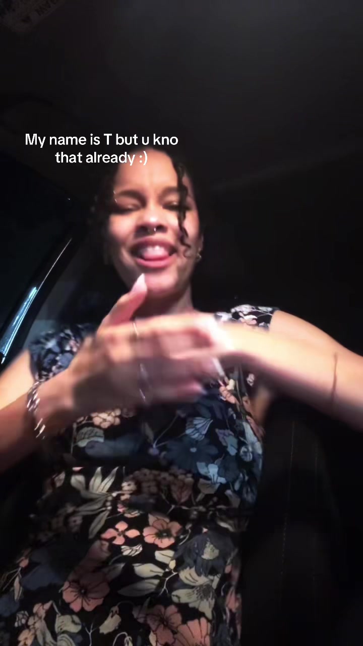 @TrinityRae